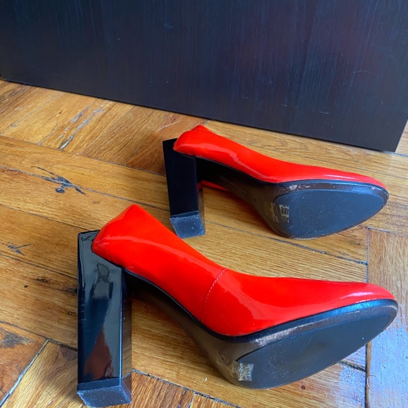 Shoes - Picture 6 of 9